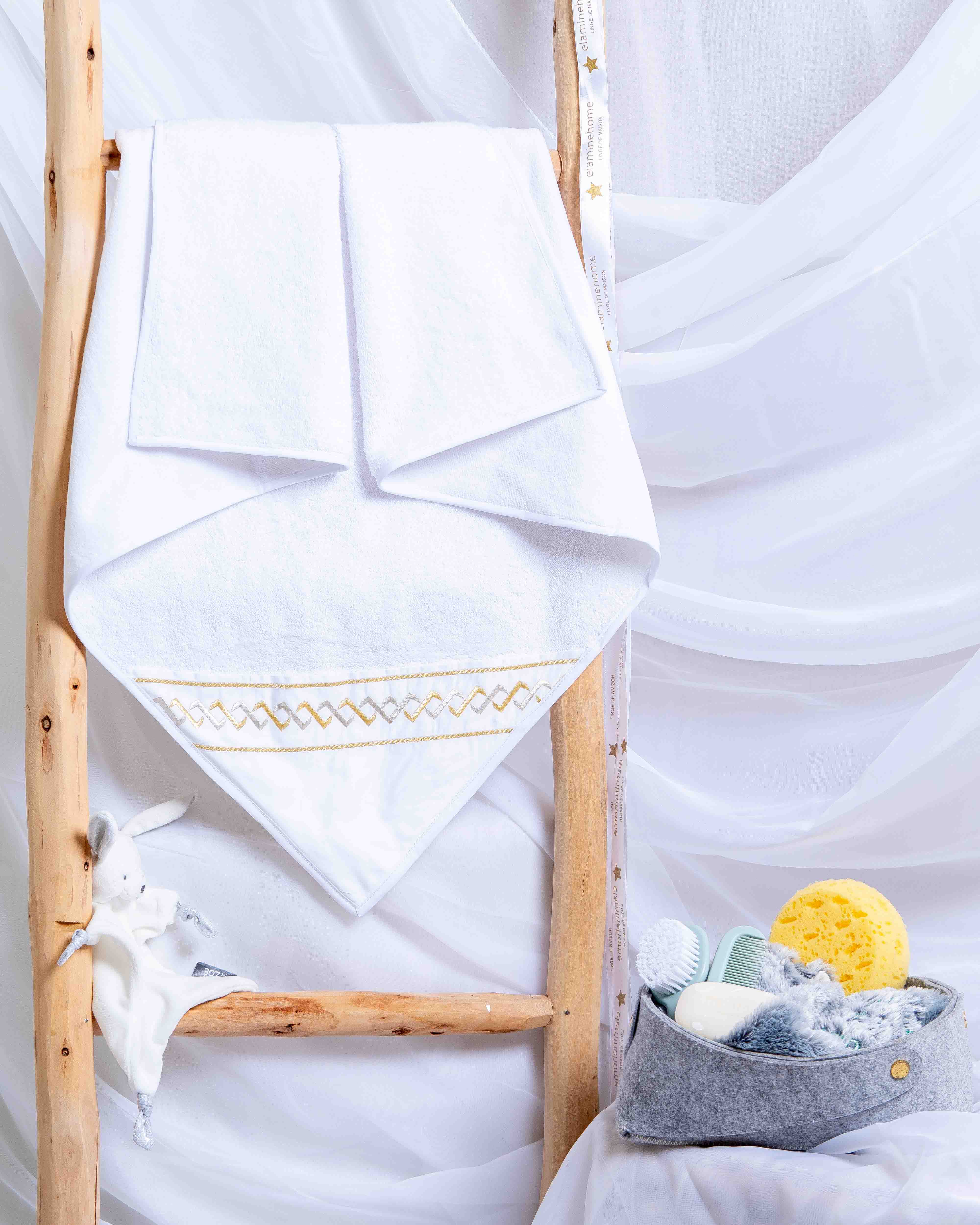 Cape bébé brodée 'Signature'