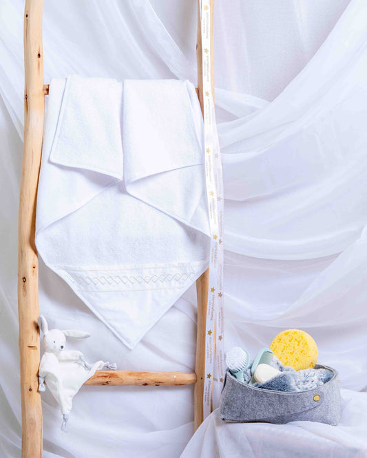 Cape bébé brodée 'Signature'