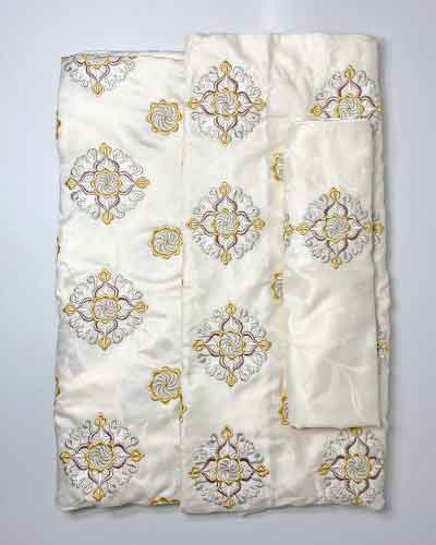 Parure de lit brodées