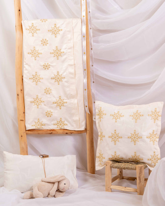 Parure de lit bébé brodée