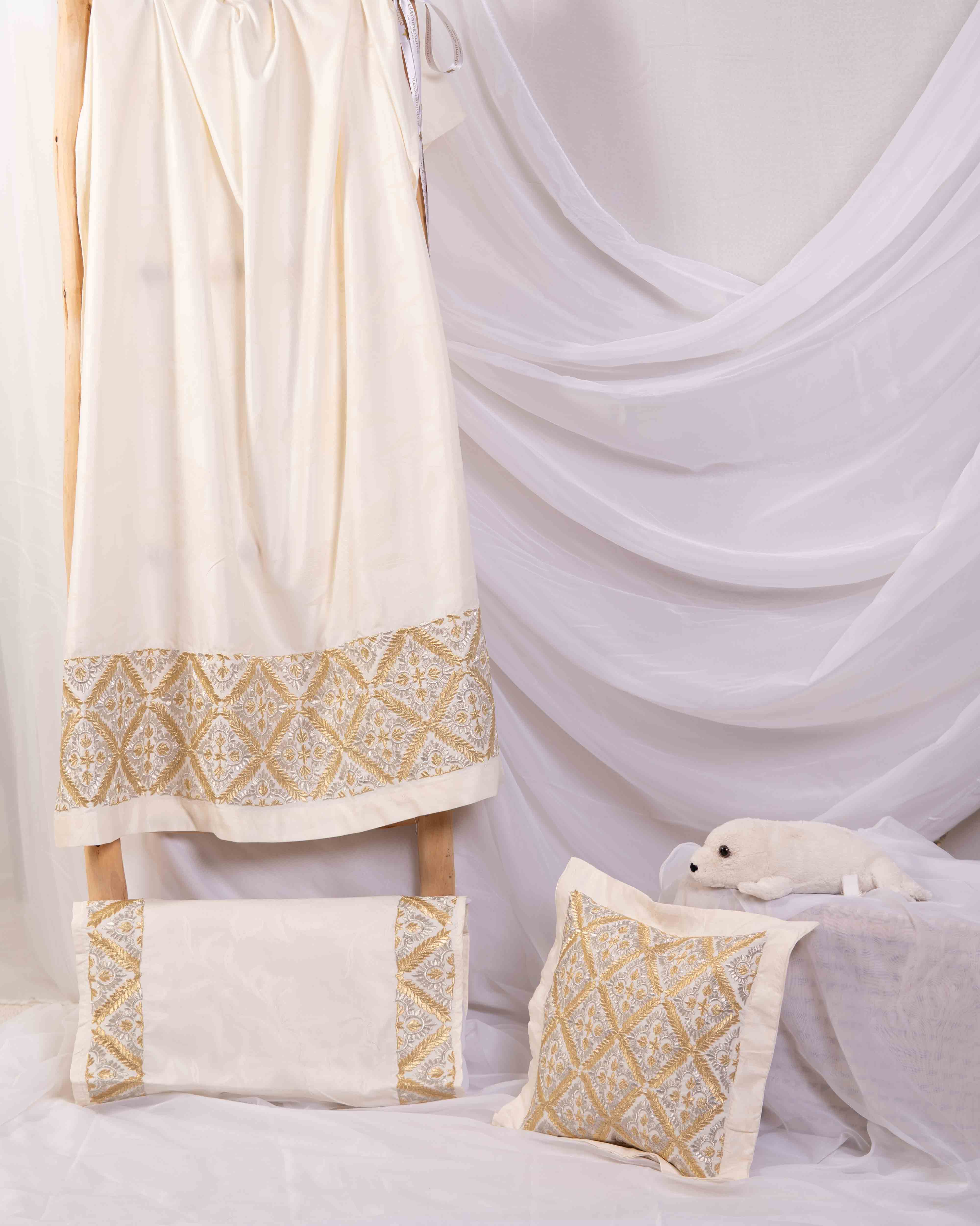 Parure de lit pour bébé - Collection Feuilles de Laurier Traditionnelle