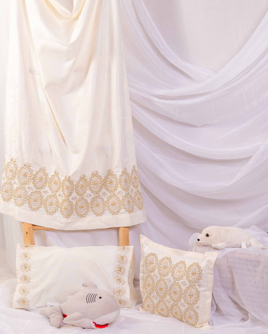 Parure de lit bébé brodée Rbati