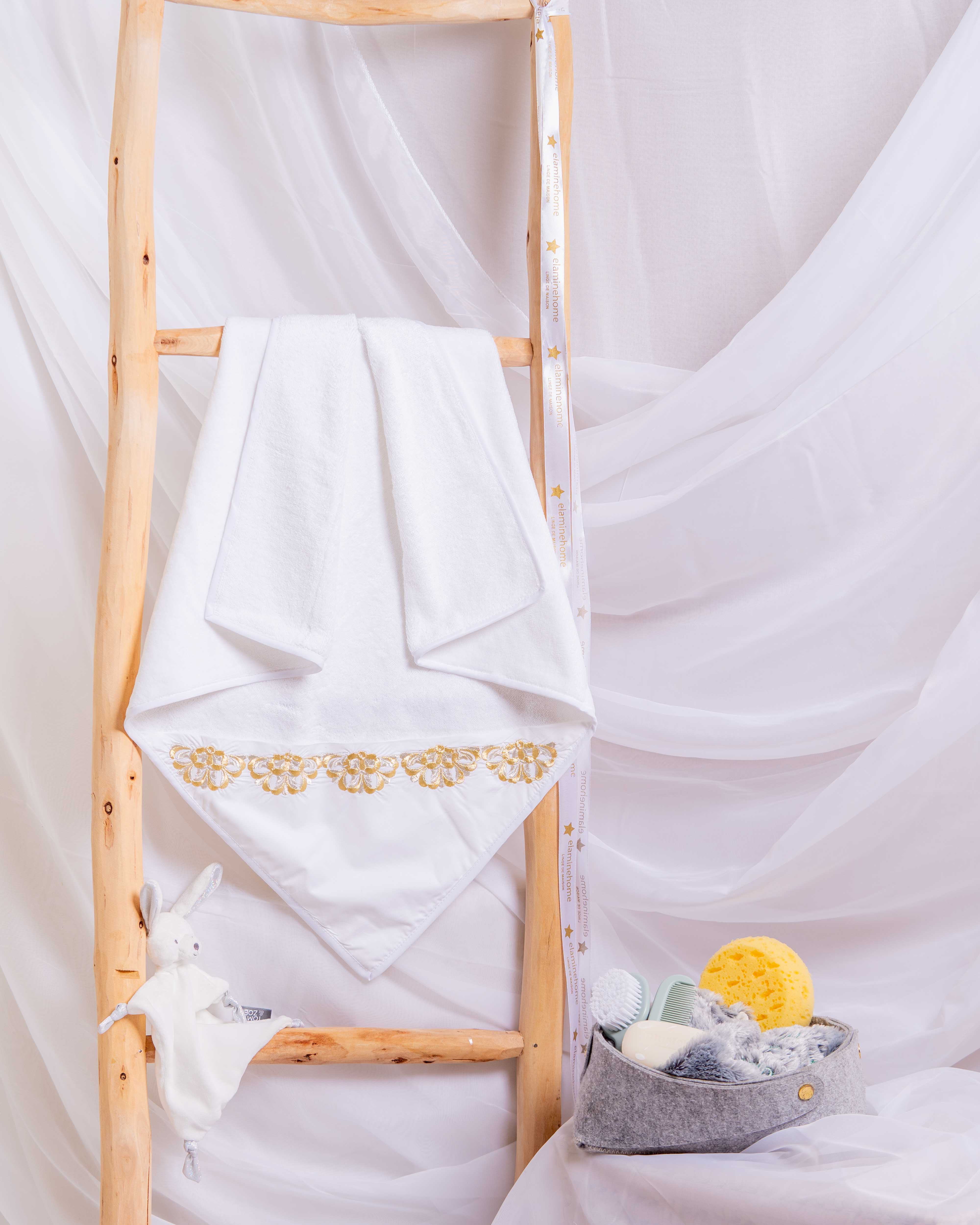 Cape bébé brodée - Collection Fleur de Lys