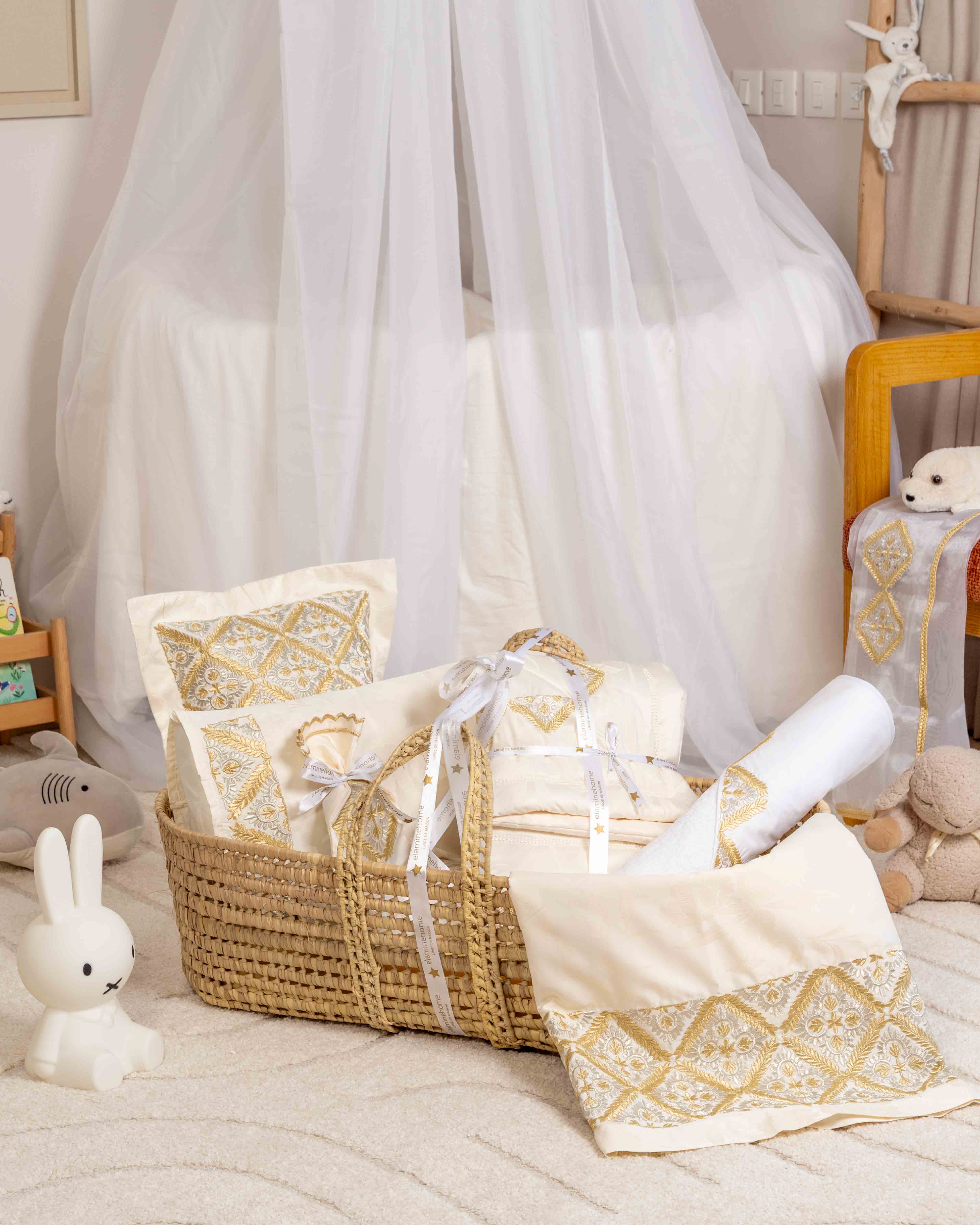 Trousseau du Bébé - Collection Feuilles de Laurier Traditionnelle