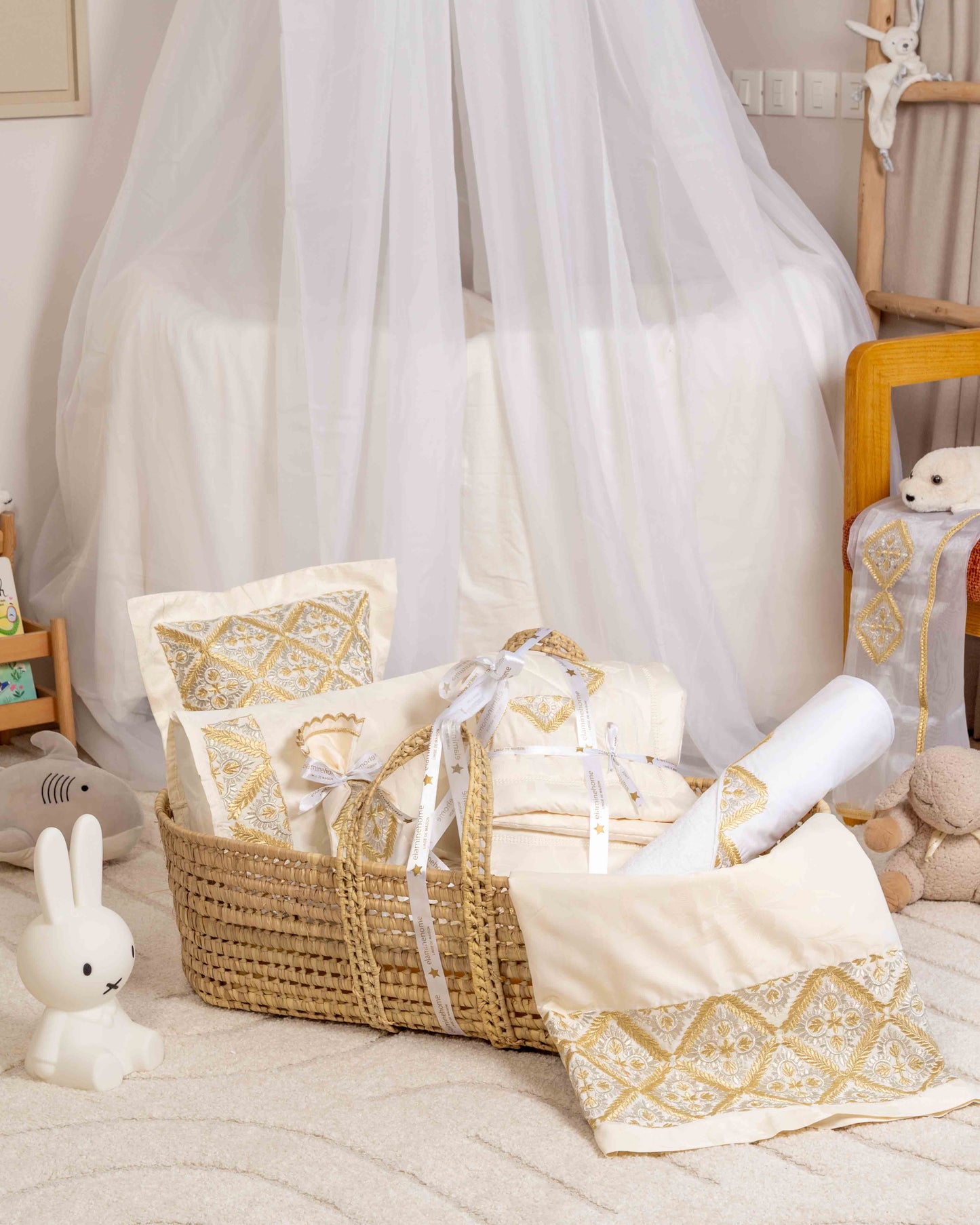 Trousseau du Bébé - Collection Feuilles de Laurier Traditionnelle