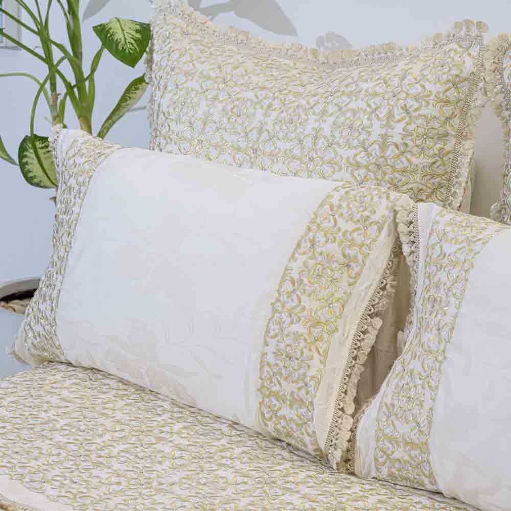 Parure de lit brodée Rbati avec Tekrir ou Tedriss