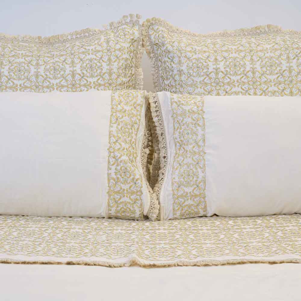 Parure de lit brodée Rbati avec Tekrir ou Tedriss