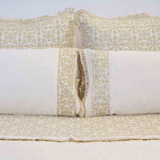 Parure de lit brodée Rbati avec Tekrir ou Tedriss