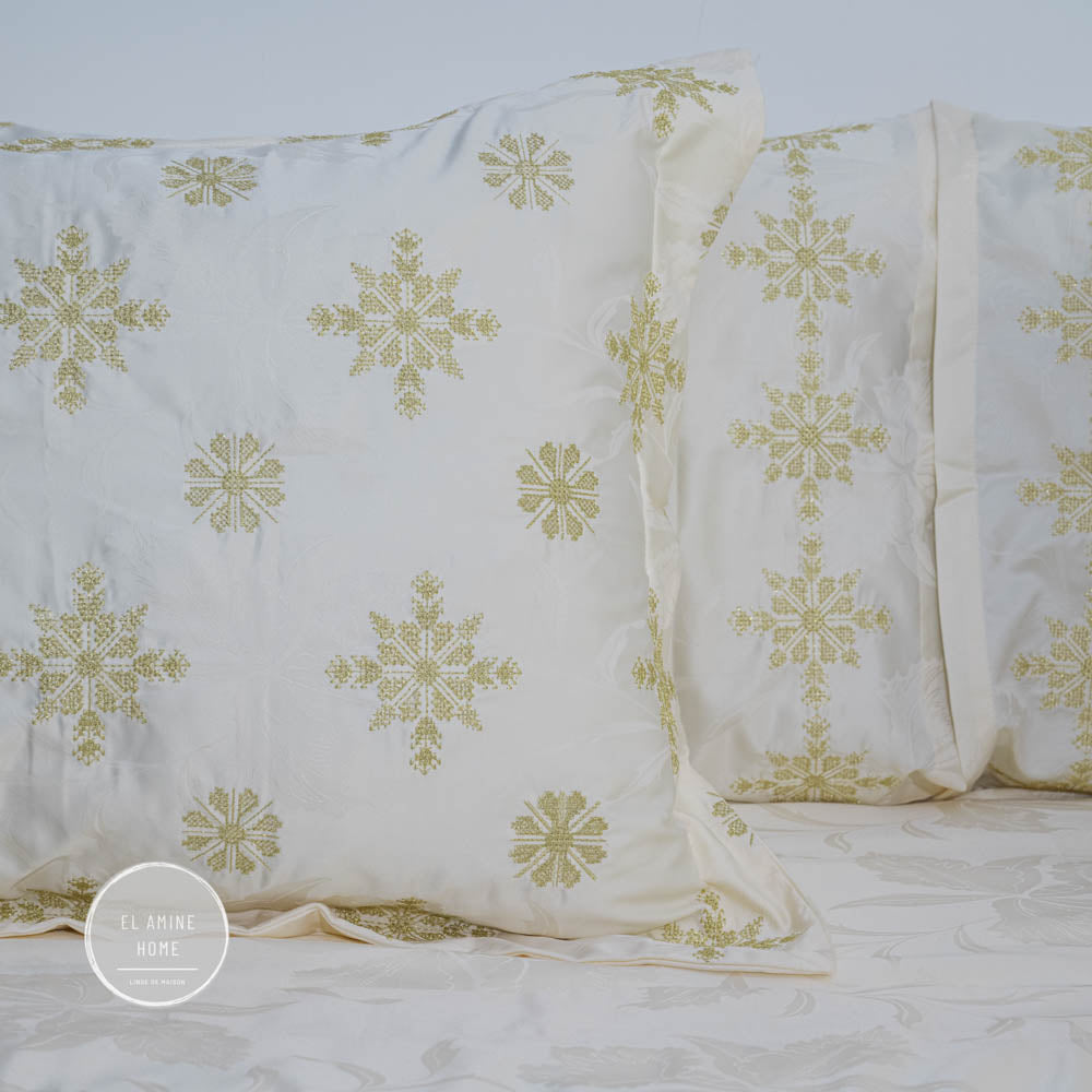 Parure de lit brodées