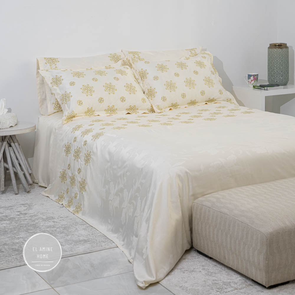 Parure de lit brodées