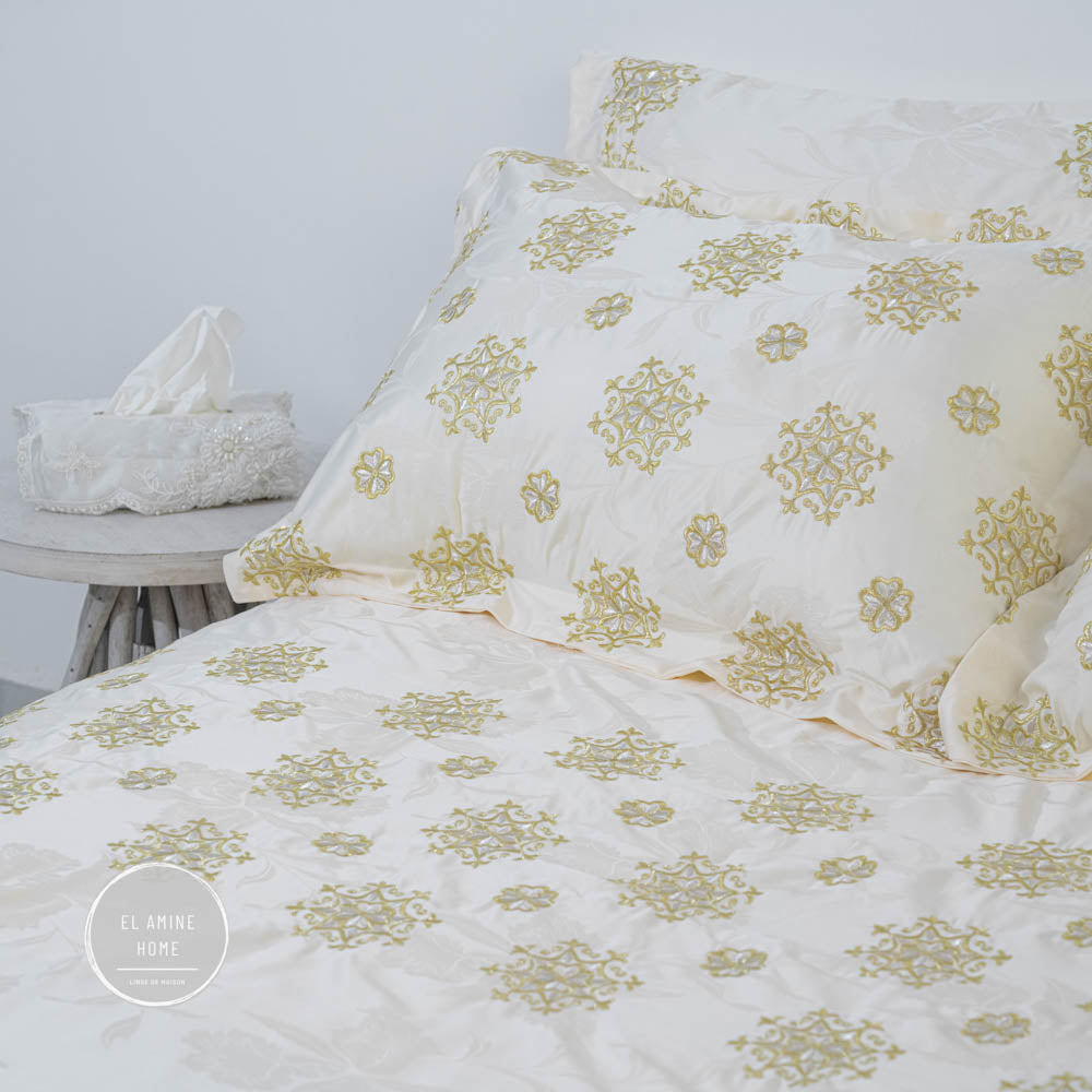 Parure de lit brodées