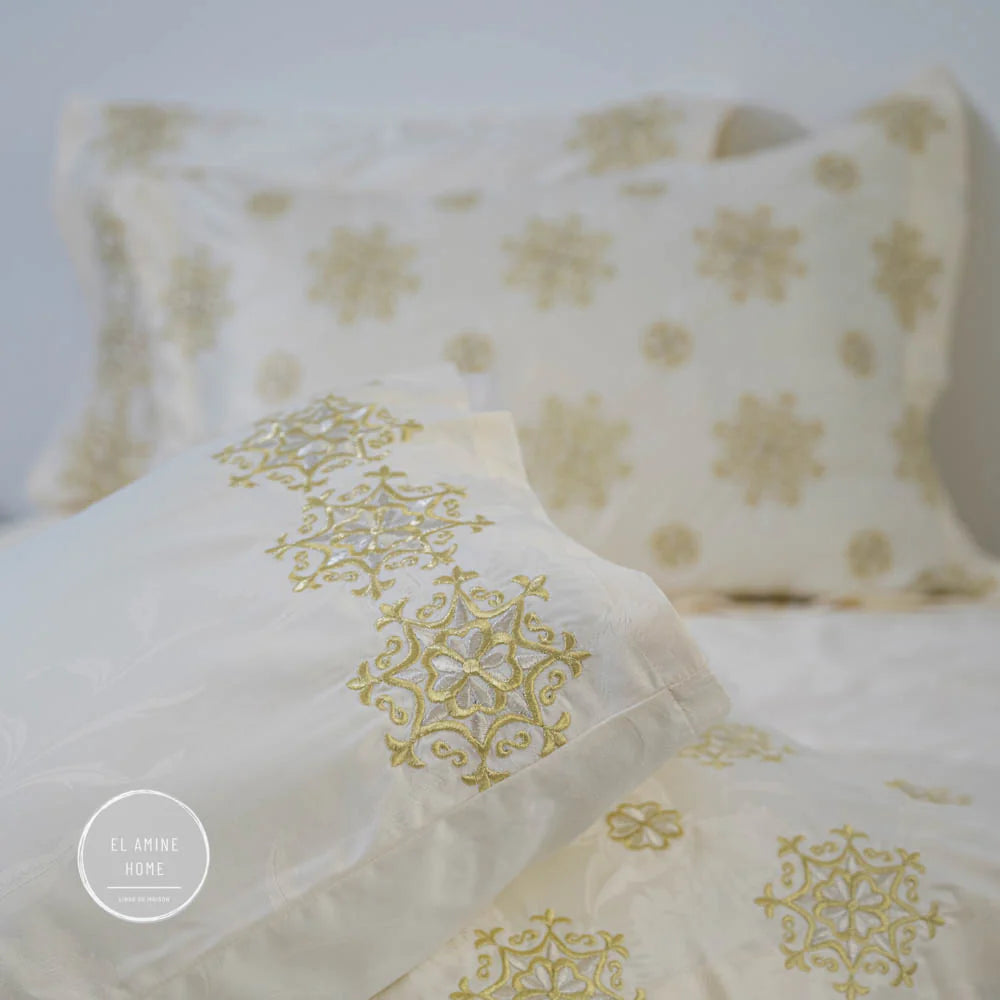 Parure de lit brodée - Collection Warda
