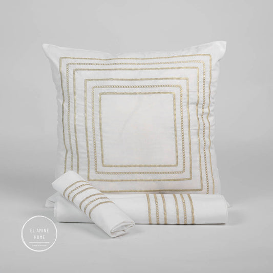 Parure de lit bébé brodé en coton blanc