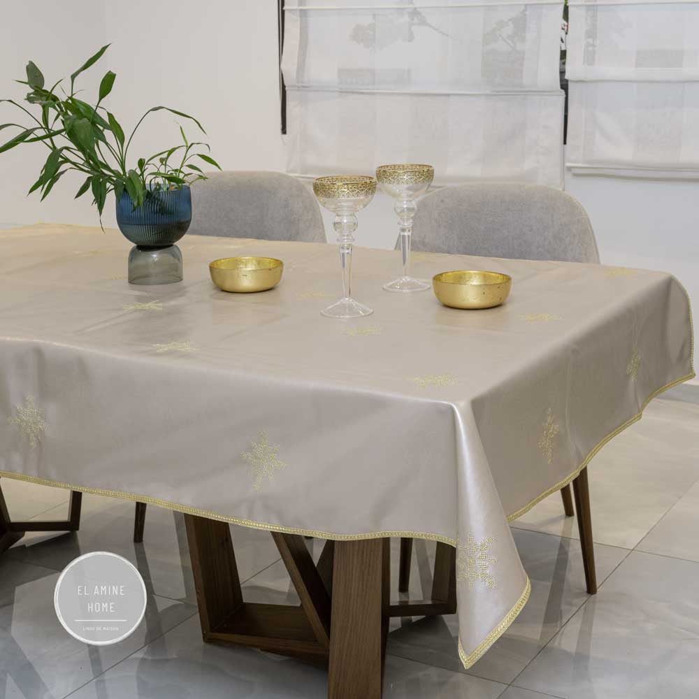 Nappe brodée simili cuir rectangulaire ou carré