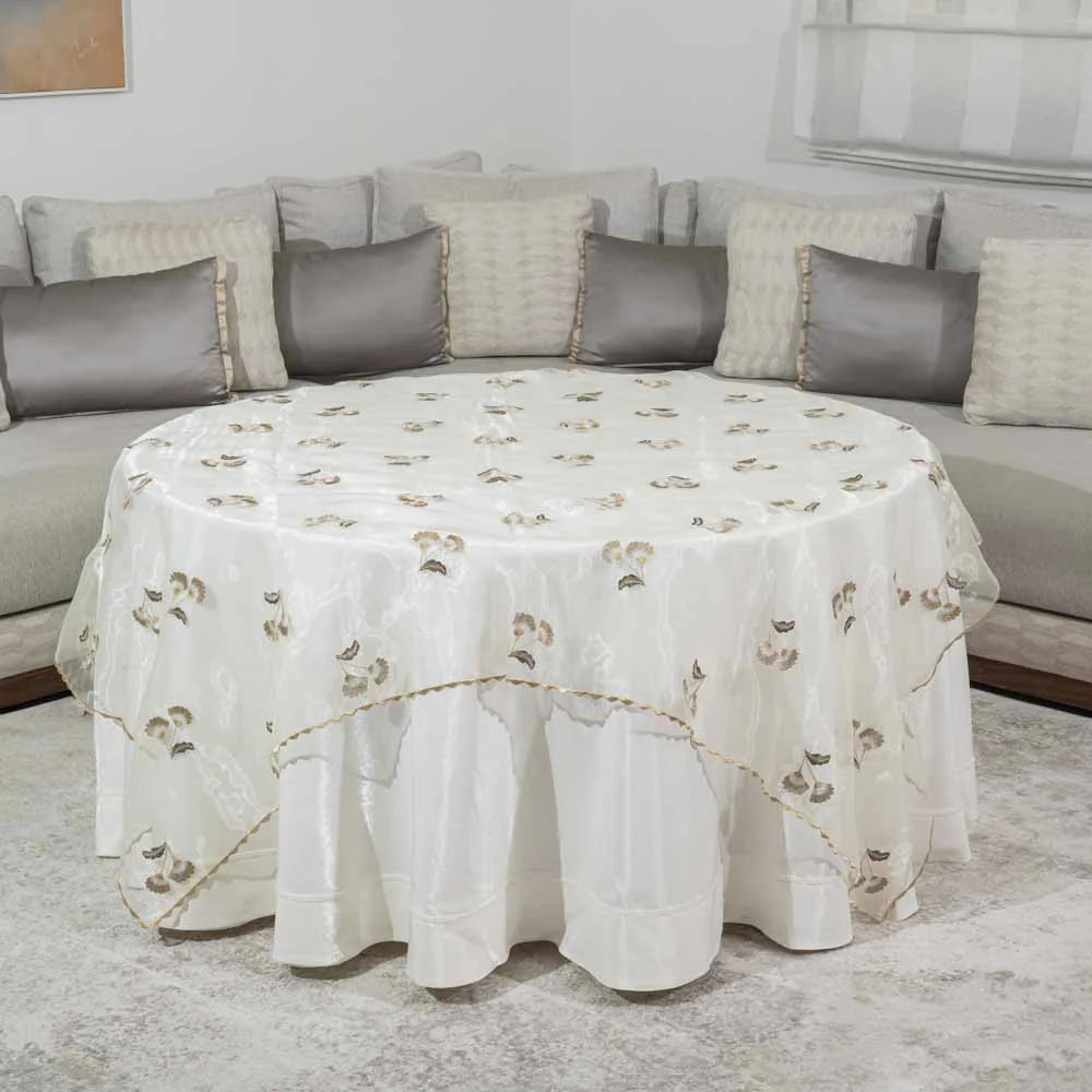 Voile de table brodé 140 cm