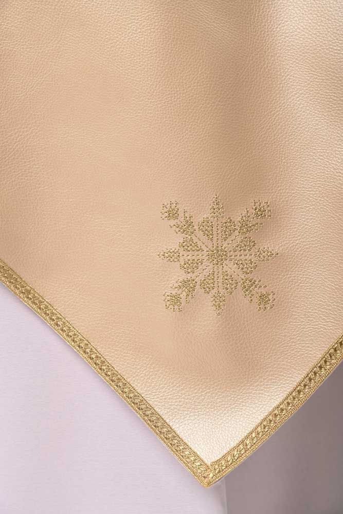 Nappe brodée simili cuir rectangulaire ou carré