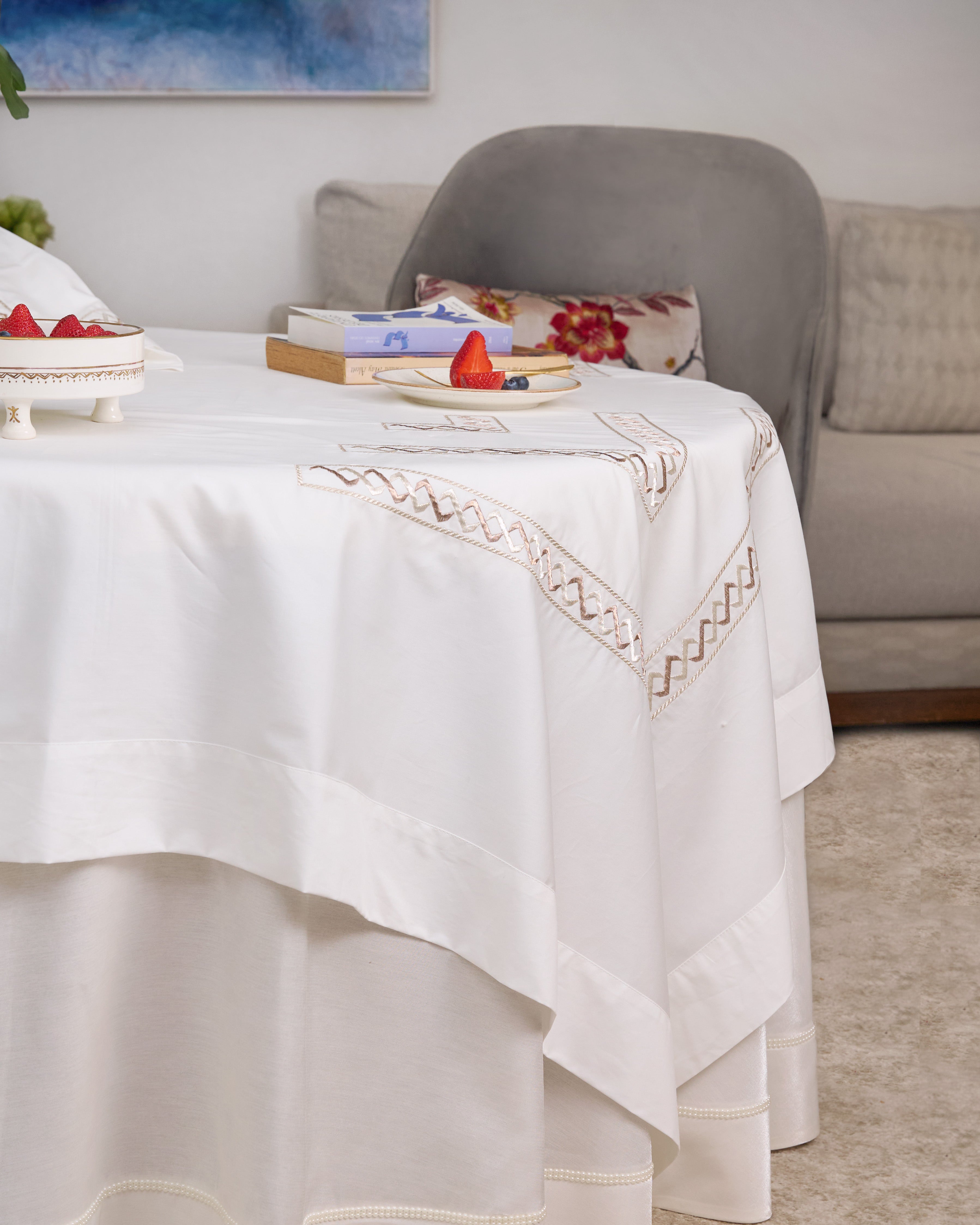 Nappe brodée carrée - Collection Signature