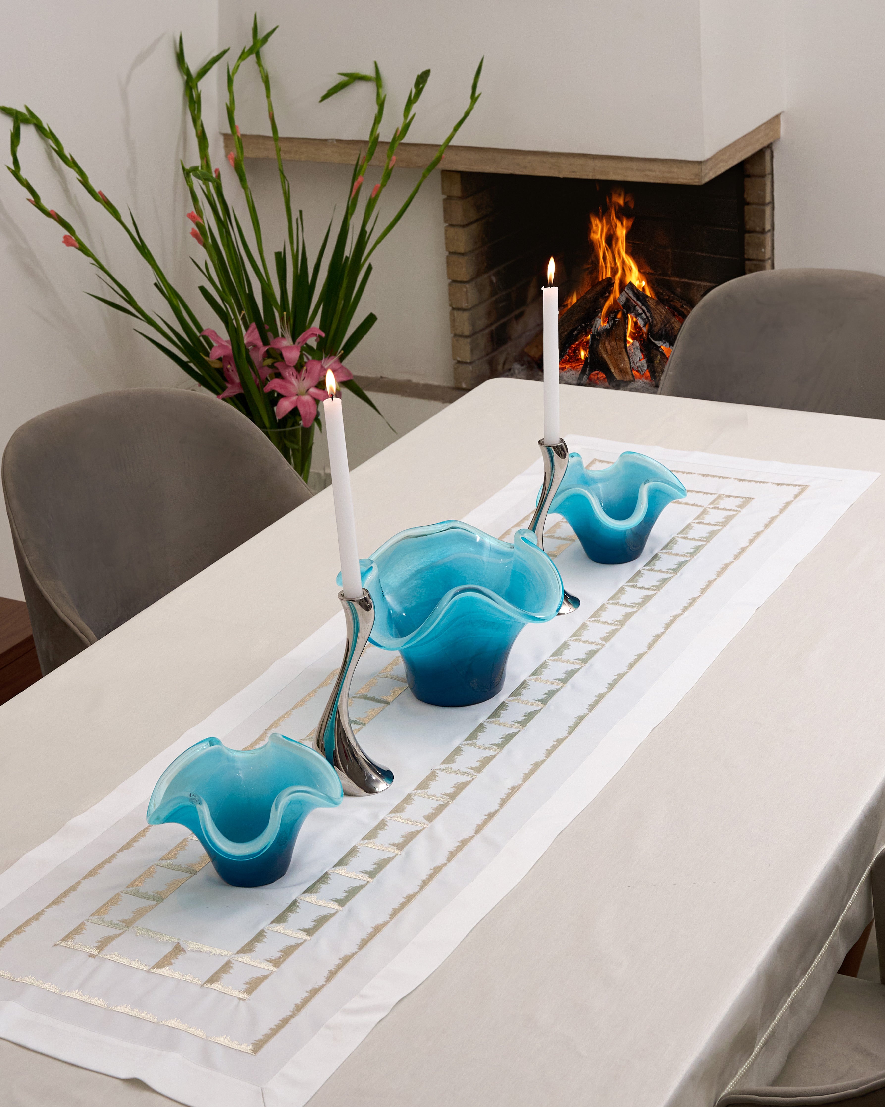 Chemin de table brodé - Collection Prestige