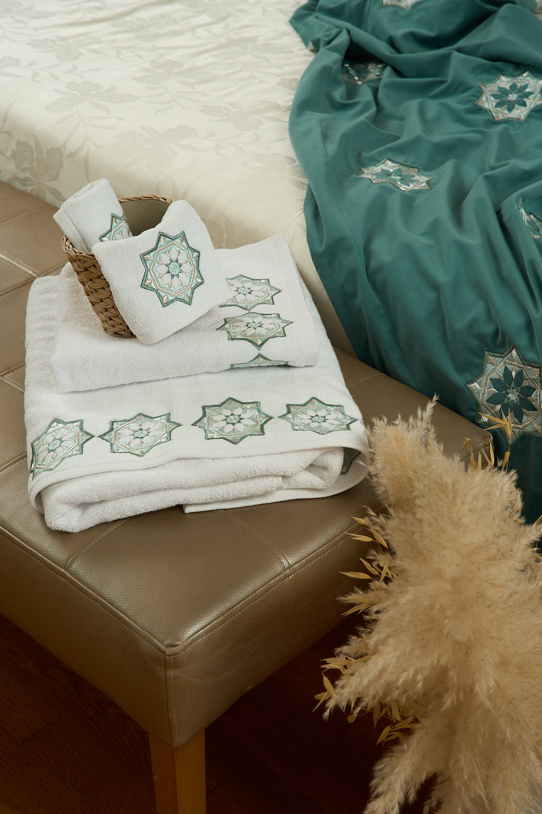 Ensemble de serviettes brodées – Collection Zellija Assilya