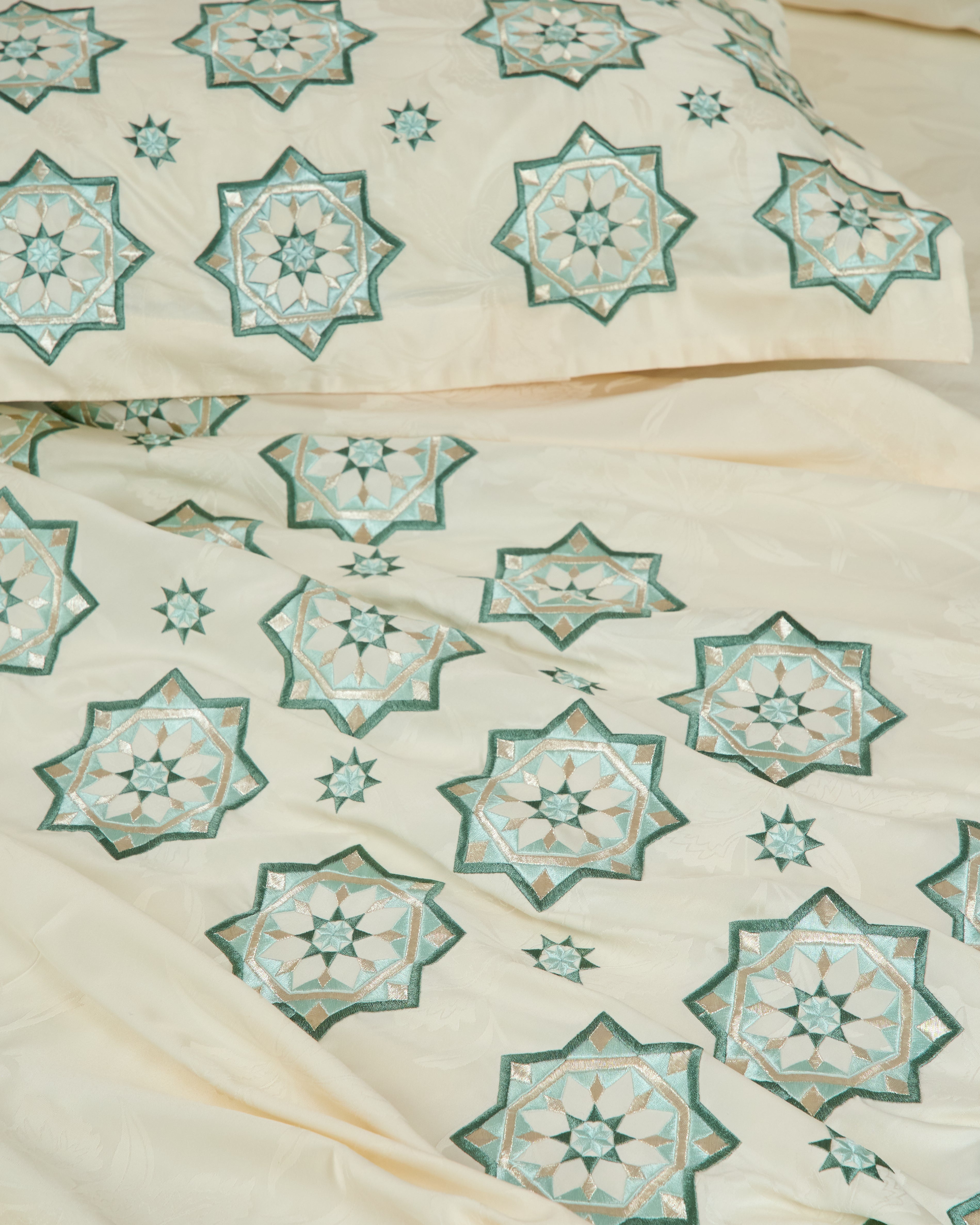 Parure de lit brodée - Collection Zellija Assilya