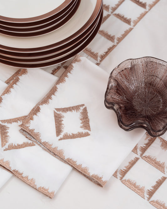 Nappe brodée carrée - Collection Prestige