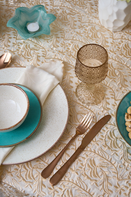 Nappe brodée carrée - Collection Sakina