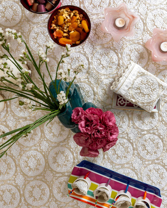 Nappe brodée carrée - Collection Rziza