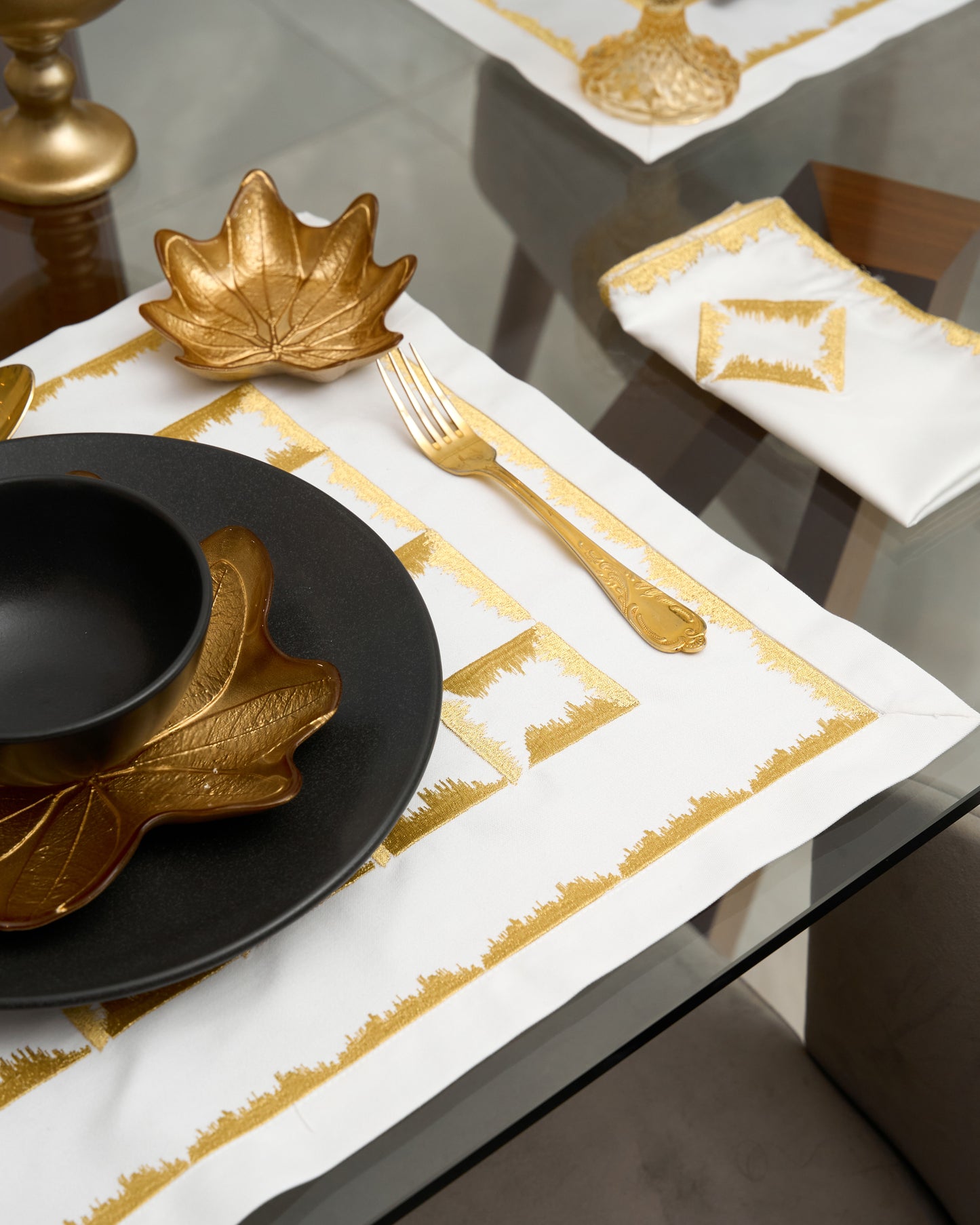 Sets de table brodés - Collection Prestige