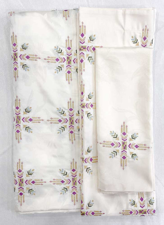 Parure de lit brodées