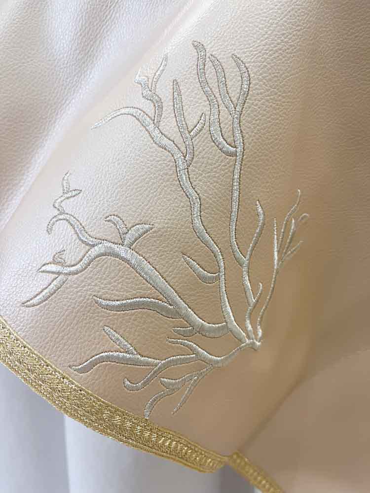 Nappe brodée simili cuir rectangulaire ou carré