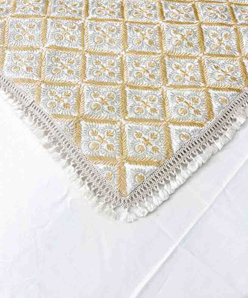 Parure de lit brodée Rbati avec Tekrir ou Tedriss