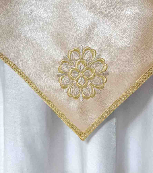 Nappe brodée simili cuir rectangulaire ou carré