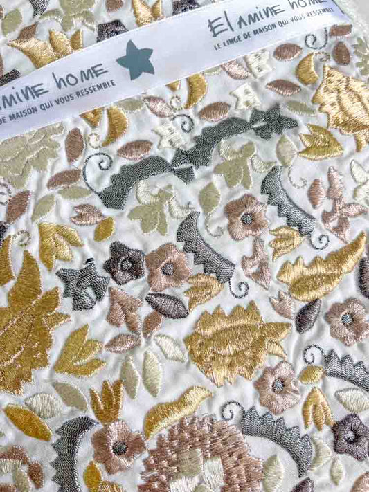 Nappe brodée carrée - Collection Taajira Tetouania Revisitée