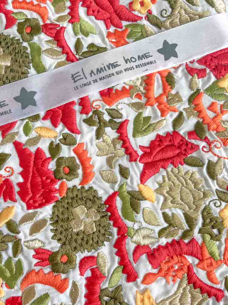 Nappe brodée carrée - Collection Taajira Tetouania Revisitée