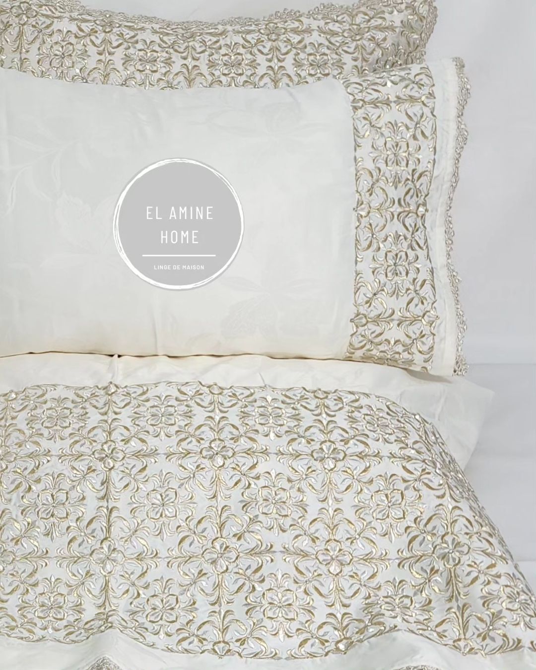 Parure de lit brodée Rbati avec Tekrir ou Tedriss