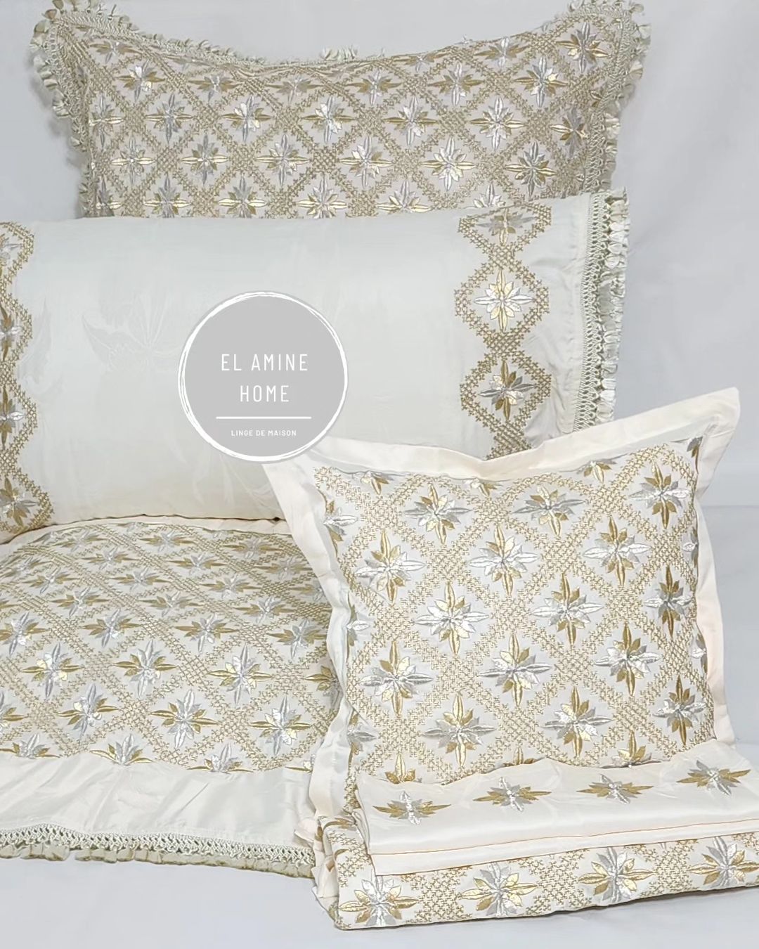 Parure de lit brodée Rbati avec Tekrir ou Tedriss