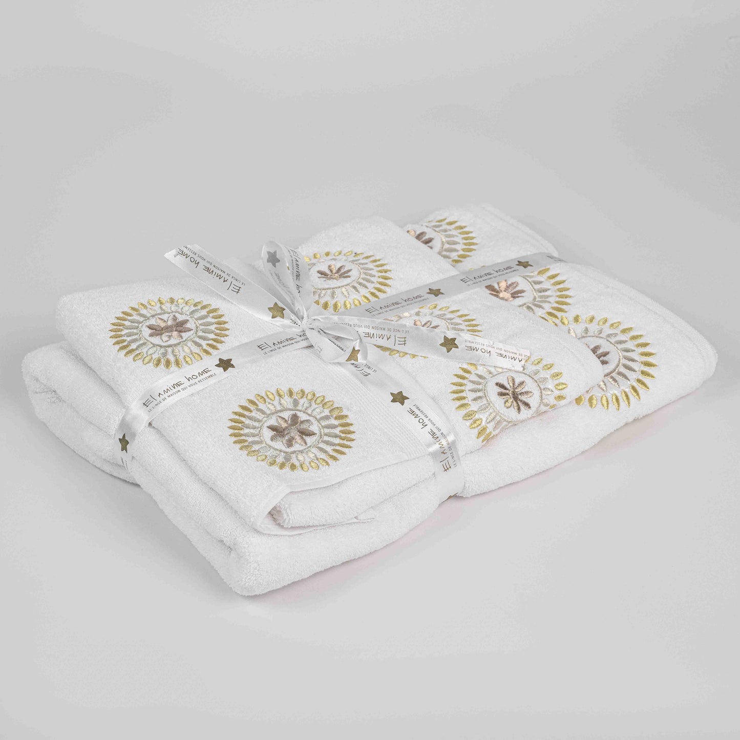 Pack de 4 serviettes brodées dans leur housse brodée