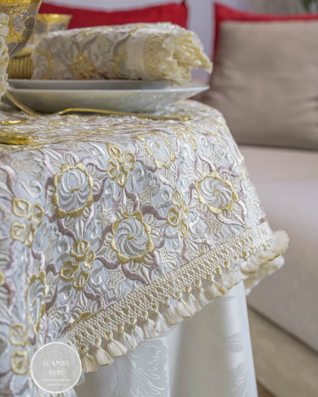 Nappe brodée carrée - Collection Terre lumineuse