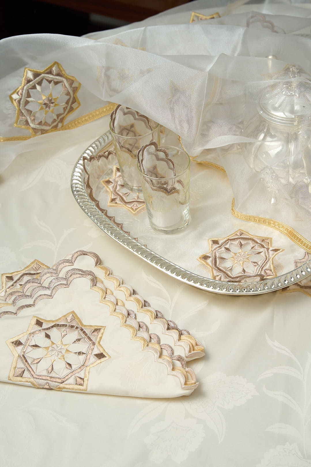 Voile de table ronde - Collection Zellija Assilya